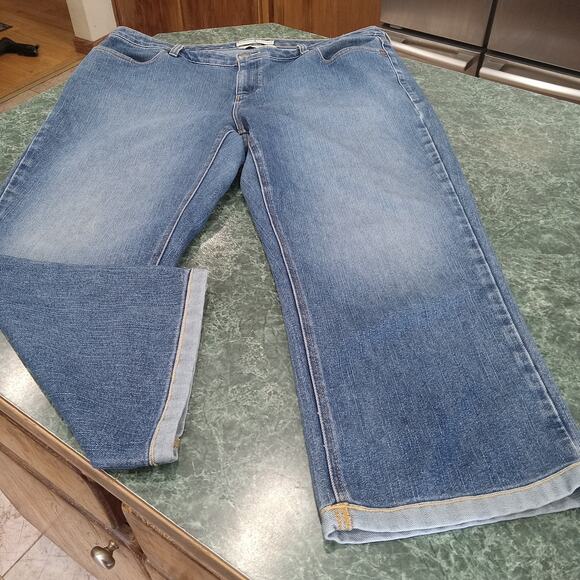 Tommy Hilfiger Womens Plus Sz 18 Hipster Jeans Cropped Straight Leg Medium Wash - Picture 1 of 14